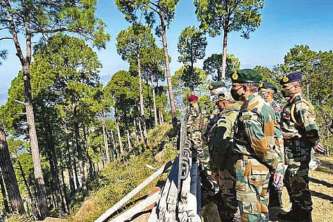 Army chief General Naravane reviews security situation along LoC in Jammu region