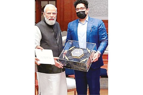 PM Narendra Modi with Agnishwar
