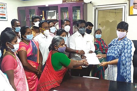 Panchayat presidents submitting a petition to Collector P Ramana Saraswathi in Ariyalur on Saturday
