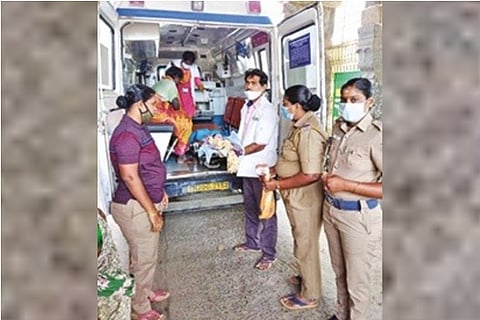 DIG lauds cops for assisting mentally ill woman to deliver baby