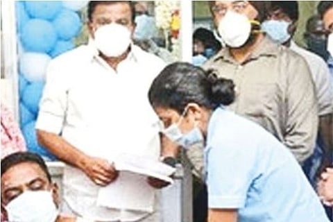 Minister KN Nehru inaugurating the 24-hour vaccination centre set up by the Corporation in Adyar