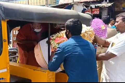 Confiscated Idol being taken to the temple via auto