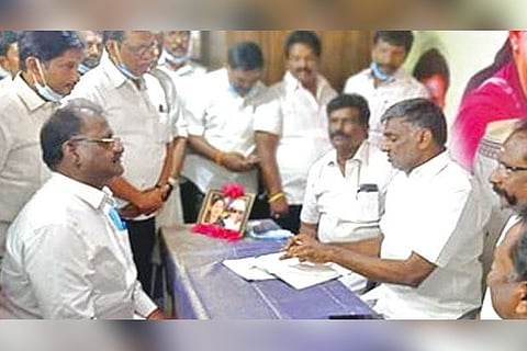 Ambur Ward 14 candidate Tamizharuvi with former AIADMK minister KC Veeramani on Tuesday