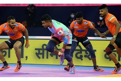 Bengaluru Bulls raider Chandran Ranjit attempts a raid against Patna Pirates (Image Courtesy: ANI)