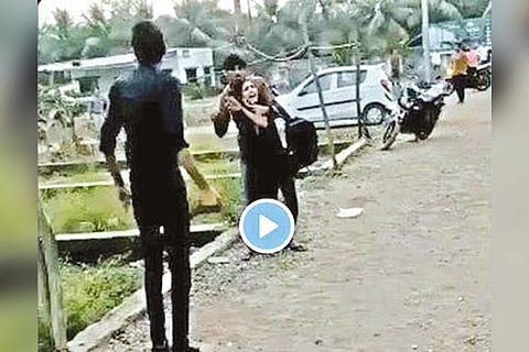 DeTect: Murder by spurned lover shared with communal spin