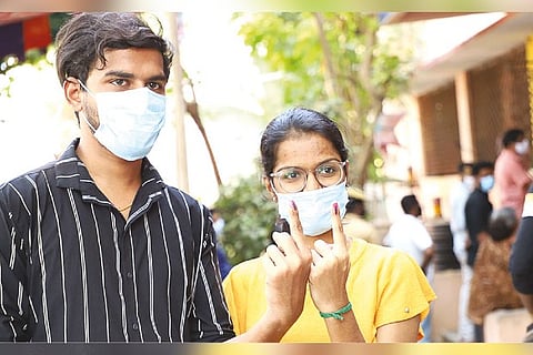 Siblings J Kamalanand and J Jothika