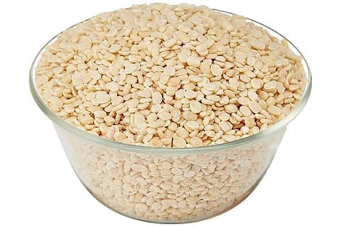 Average wholesale prices of urad dal fall 5 pc in 1 year