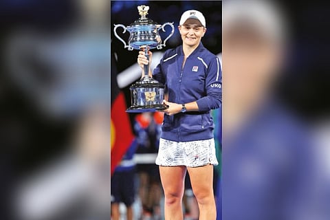 Ashleigh Barty poses with the winner?s trophy