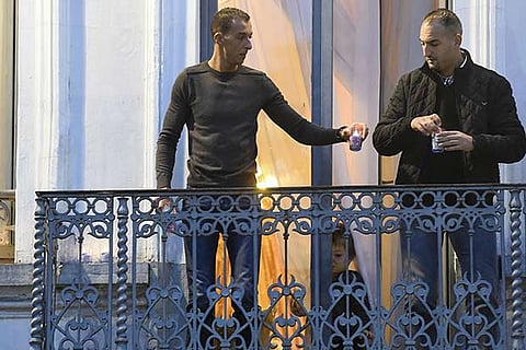 ISIS executes two hostages, France braces for bio war