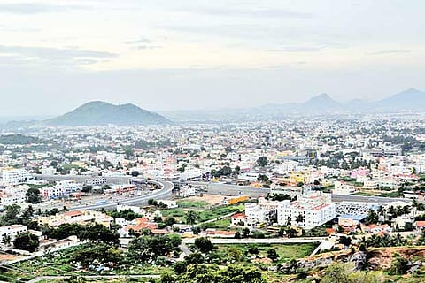 Stakeholders brainstorm at Smart-City meet