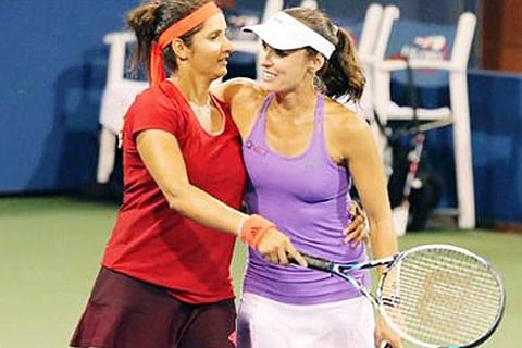 Sania-Martina extend winning streak in Sydney
