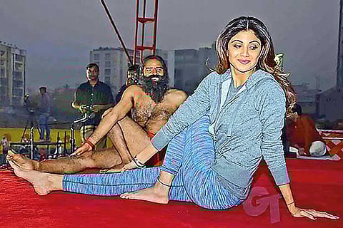 GOING VIRAL: Shilpa Shetty’s mismatched yoga with Baba Ramdev