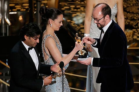 Asif Kapadia wins best documentary Oscar for 'Amy'