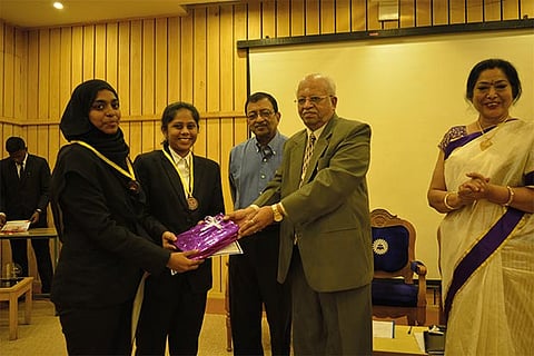 Winners of Intra Client Counselling Competition being awarded by Hon?ble Justice TN Vallinayagam