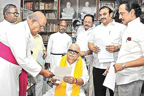 A delegation of Christian leaders met DMK chief M Karunanidhi (Photo: J Gnana Jain)