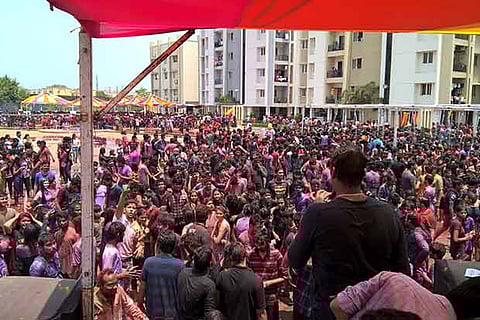 Akash organised a Holy-themed event at Oswal Garden in Kurupet, Chennai recently