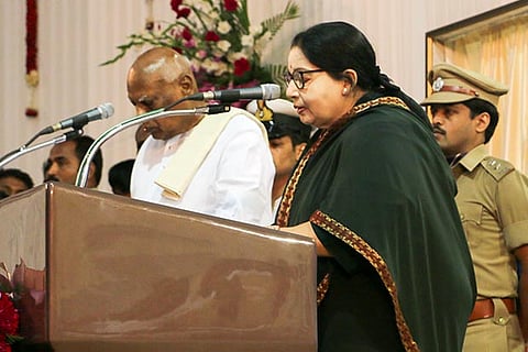 Governor K Rosaiah administers oath of secrecy to CM J Jayalalithaa (Photo: Justin George)