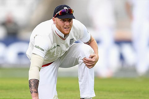 Stokes undergoes knee surgery