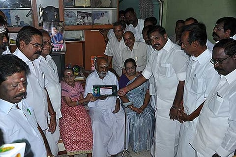 AIADMK leaders visited Govardhanam?s house and handed over the cheque
