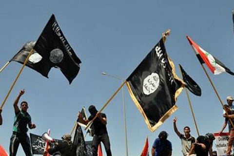 Youth held for suspected Islamic State links