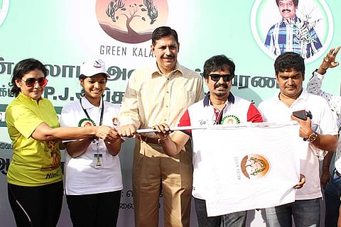 ADGP Sanjay Arora flagging off the peace rally in the presence of actor Vivekh on Sunday