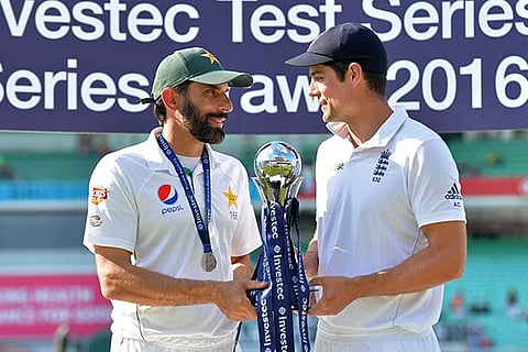 Pakistan captain Misbah with England captain Alastair Cook