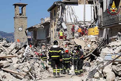 Strong aftershocks rattle Italian town