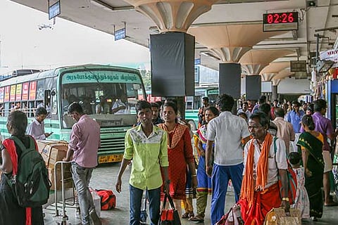 Passengers travelling to other cities waiting to catch their buses at CMBT (Photo: Justin George)