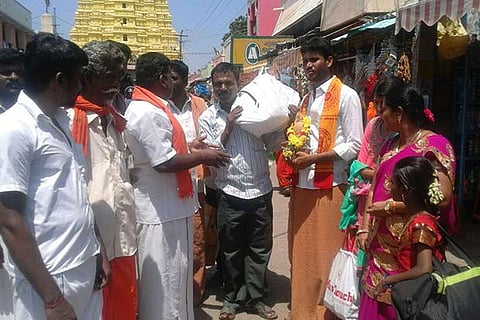 HMK pays respects to other state devotees