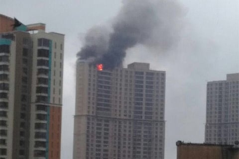 The fire is confined to the 32nd floor of the building (ANI, Twitter)
