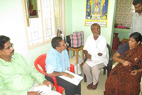 Members of National Commission for Schedule Castes interacting with Sivagurunathan?s parents