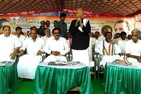 Congress party?s hunger strike had many leaders like KV Thangabalu, P Chidambaram, Gopinath