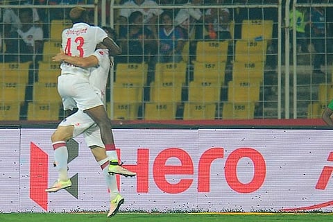 Richard Gadze of Delhi Dynamos FC celebrates the goal