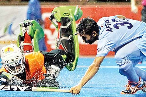 Action during the India-Pakistan final