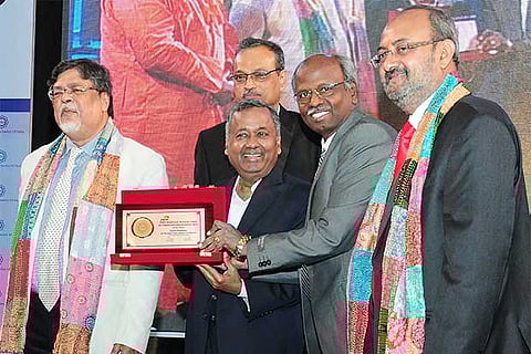 J Daniel Chellappa (second from right), Senior Scientist, BARC, receives the national award