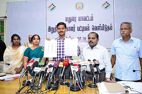 Madurai Collector K Veera Raghav Rao releases the final electoral list of 2016 for Madurai district