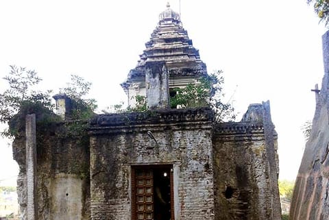 The Manonmanium temple and the hole that was drilled by the burglars