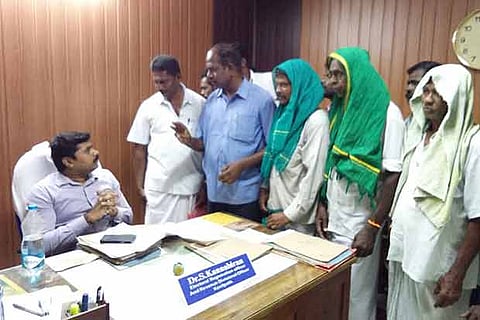 Farmers submit a petition to Kovilpatti RDO