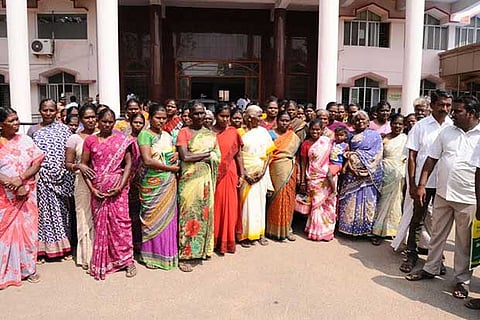 Residents of Kootudankadu and Kumaragiri submit a petition at the Thoothukudi Collectorate