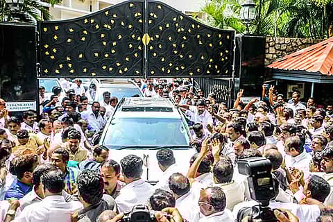 With Sasikala leaving to serve her four-year jail term, focus will shift out of here (Photos:Justin)