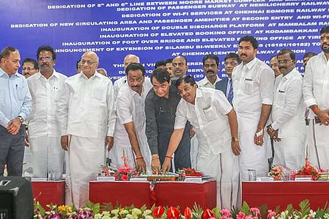 Suresh Prabhu inaugurating various facilities at the Chennai Central on Saturday