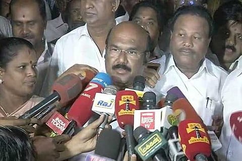 Tamil Nadu cabinet revolts, dumps Dinakaran, family