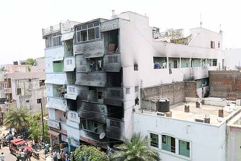The site of the the apartment in Vadapalani which caught fire on Monday Morning.( Photo: Manivasagan N)