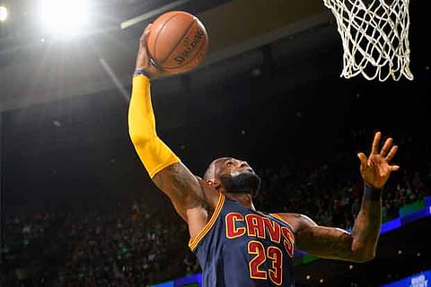 LeBron surpasses Jordan as playoffs scoring leader