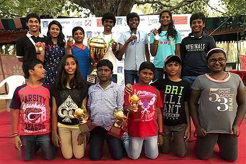 Tamil Nadu sailors with their medals
