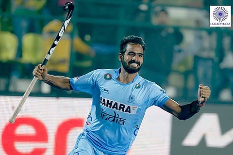 Gurjant Singh with great Field Goal to level the scores in the final minute (Photo: Hockey India)