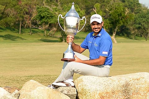 Gaganjeet Bhullar with the Macau Open trophy