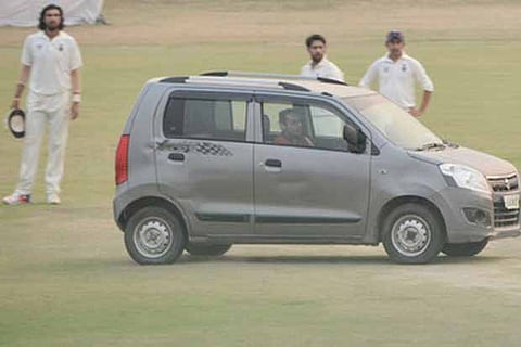Security breach during Delhi-UP Ranji Trophy game at Air Force ground