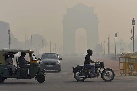 Smog in Delhi during peak hours