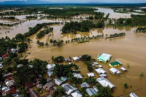 Vietnam evacuates 650,000 ahead of typhoon Tembin